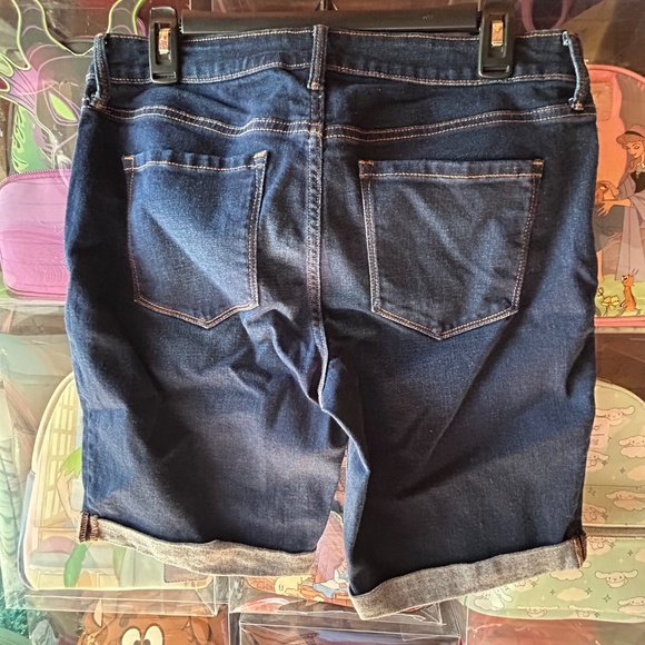 Old Navy Dark Wash Jean Shorts High Rise Size 12 Women - Picture 5 of 6